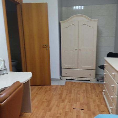 Bunker Degli Inventori 호텔 포자 외부 사진